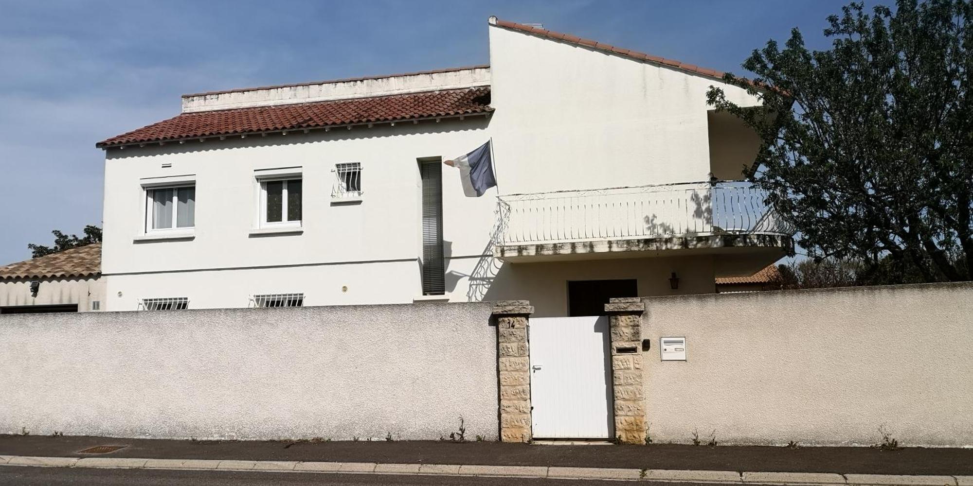 Appartement Dans Villa Avec Piscine Et Jardin Marguerittes Exteriör bild