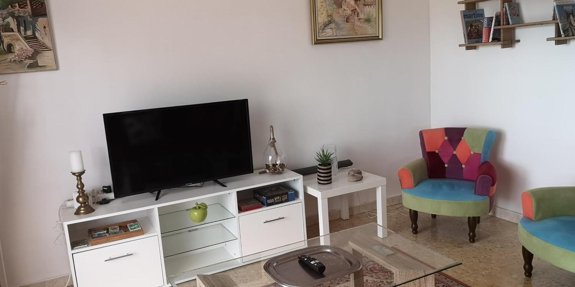 Appartement Dans Villa Avec Piscine Et Jardin Marguerittes Exteriör bild