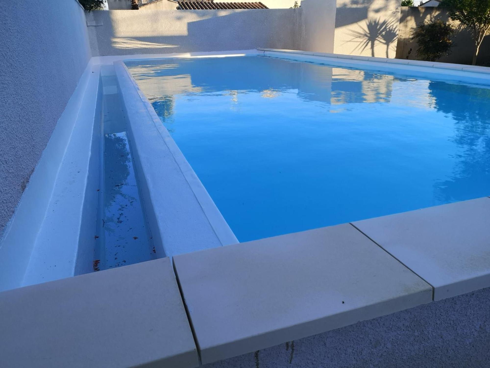 Appartement Dans Villa Avec Piscine Et Jardin Marguerittes Exteriör bild